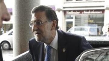 Mariano Rajoy, a su llegada al hotel de Lausana donde está prevista la cena organizada por los miembros del COI.
