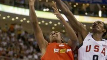 <b>ENFADADA.</b> La ala-pívot de la selección española femenina, Cindy lima, no se mordió la lengua al perder en los cuartos de final ante Rusia tras ir ganando de dieciocho puntos.