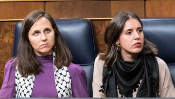 La ministra de Derechos Sociales y Agenda 2030 en funciones, Ione Belarra (i), y la ministra de Igualdad en funciones, Irene Montero (d), durante la primera sesi¨®n del debate de investidura de Pedro S¨¢nchez como presidente de Gobierno, en el Congreso de los Diputados, a 15 de noviembre de 2023, en Madrid (Espa?a). El Sal¨®n de Plenos del Congreso acoge hoy y ma?ana, 16 de noviembre, el debate de investidura del presidente del Gobierno en funciones, Pedro S¨¢nchez. El secretario general del PSOE tiene el apoyo de 179 diputados de los 350 del Congreso. Est¨¢ previsto que votar¨¢n a favor de que el l¨ªder socialista sea presidente del Gobierno tras exponer su programa PSOE, Sumar, ERC, Junts, EH Bildu, PNV, BNG y Coalici¨®n Canaria frente a los 171 en contra de PP, Vox y UPN. El acto se celebra en un momento de tensi¨®n por las concentraciones en la sede del PSOE en Ferraz y protestas en contra de la ley de amnist¨ªa registrada por los socialistas que beneficia a los implicados del 'proc¨¦s'.
15 NOVIEMBRE 2023;INVESTIDURA;CONGRESO;PSOE;S?NCHEZ;PP;VOX;SUMAR;JUNTS;BILDU;BNG;AMNIST?A
Diego Radam¨¦s / Europa Press
15/11/2023