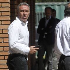 El silencioso nombre que sigue en la carpeta de Espina para DT