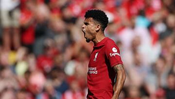 Luis Díaz, jugador del Liverpool, celebra el gol anotado ante el Fulham en Premier League.