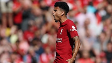 Luis Díaz, jugador del Liverpool, celebra el gol anotado ante el Fulham en Premier League.