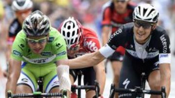 Matteo Trentin y Sagan.