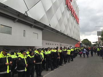 Así se vivió el encuentro entre los Diablos Rojos y los colchoneros en el Estadio Nemesio Diez con motivo al centenario de los escarlatas.