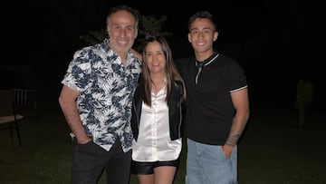 “Esperaba ver a mi hijo levantar títulos, él representa muy bien a la U... En los momentos malos siempre lo acompañamos”