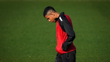 GRAFCAT9563. VILOBÍ D'ONYAR (GIRONA) (ESPAÑA), 08/02/2024.- El delantero brasileño del Girona FC, Savio, durante el entrenamiento que realiza el conjunto gerundense para preparar su próximo partido de liga que disputarán el próximo sábado ante el Real Madrid en el estadio Santiago Bernabéu.EFE/ David Borrat
