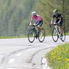 El Giro crea un premio al mejor bajador y el pelotón protesta