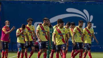 Jugadores del Atlético Morelia durante un partido contra Tepatitlán en la Liga de Expansión