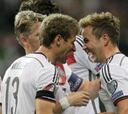 Müller y Götze le dan a Alemania el liderato