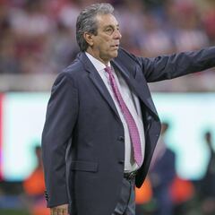 Plantel de Chivas reitera el respaldo a Tomás Boy