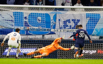 Olympique de Marseille v Paris St Germain 