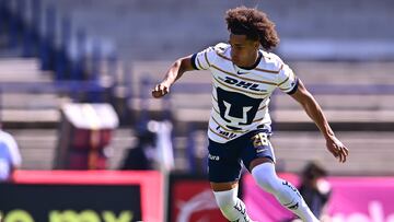 Adalberto Carrasquilla of Pumas during the 3rd round match between Pumas UNAM and Atlas as part of the Liga BBVA MX, Torneo Clausura 2025 at Olimpico Universitario Stadium, on January 26, 2025 in Mexico City, Mexico.
