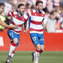 Cervera, molesto con el arbitraje: "El gol del Granada es falta"
