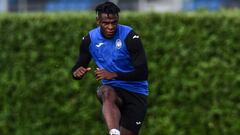 Duván Zapata, descartado para el partido ante Manchester City