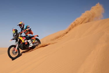 Edgar Canet de Red Bull KTM Factory Racing en acción durante la etapa 6.