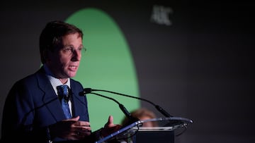 El alcalde de Madrid, José Luis Martínez Almeida, durante el 31º encuentro del sector financiero de ABC y Deloitte, en Casa de América, a 13 de noviembre de 2024, en Madrid (España). Durante el evento, los principales líderes del sector comparten la evolución y las nuevas tendencias del sector de la banca española. La celebración tiene lugar hoy y mañana.
13 NOVIEMBRE 2024
Jesús Hellín / Europa Press
13/11/2024