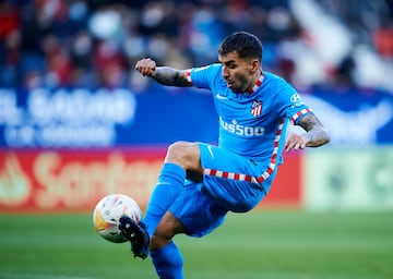 Osasuna 0-3 Atlético de Madrid: Salió a la contra el Atleti tras un robo de Herrera que dejó a Correa solo ante Sergio Herrera y el argentino no falló y puso el esférico pegado al palo derecho para sentenciar el partido.
