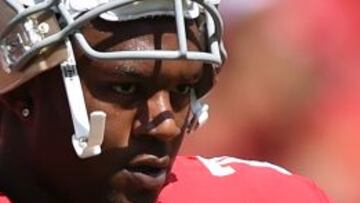 Anthony Davis, de 25 años, decidió retirarse tras una seria conmoción cerebral el año pasado.