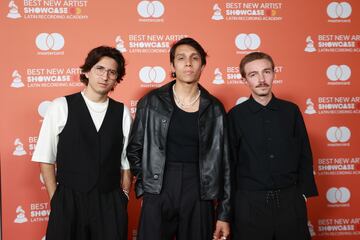 Timo durante la alfombra roja de los 'Best New Artist Showcase' de los Latin Grammy.