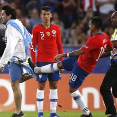 Gonzalo Jara y patada a hincha: "No lo volvería a hacer"