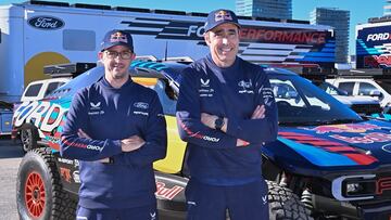 Nani Roma y Álex Haro durante la presentación de su proyecto junto a Ford en el Dakar.
