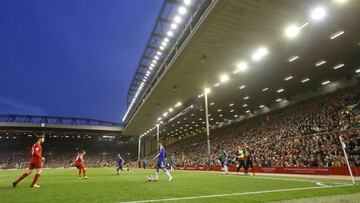 Britain Football Soccer - Liverpool v Chelsea - Barclays Premier League - Anfield - 11/5/16
 General view during the match
 Action Images via Reuters / Carl Recine
 Livepic
 EDITORIAL USE ONLY. No use with unauthorized audio, video, data, fixture lists, c