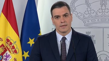 GRAF1584. MADRID, 18/04/2020.- Captura de la se&ntilde;al institucional de Moncloa del presidente del gobierno, Pedro S&aacute;nchez, durante la rueda de prensa telem&aacute;tica ofrecida este s&aacute;bado para informar sobre las nuevas medidas ante la a