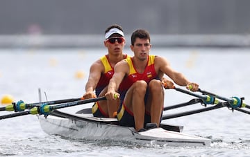 Los dos remeros ganaron la final B de los Juegos de Tokio con muy pocos meses para acoplarse (Balastegui logró la plaza con Rodrigo Conde) y lograron diploma olímpico al ser séptimos en el global del doble scull ligero. El gallego Horta (Noya, 18 años) fue campeón de Europa juvenil en 2020 y el catalán Balastegui (Llado, Girona, 22 años) había sido campeón del mundo Sub-23 en 2018. 