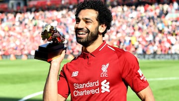 "He'd win an award for getting out of his car" – Klopp jokes about Salah prizes