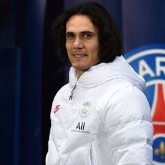 Cavani no forzará una salida del PSG en el mercado invernal