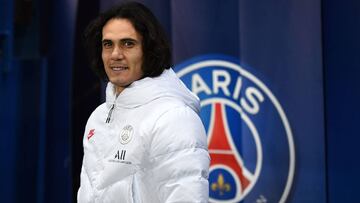 Cavani no forzará una salida del PSG en el mercado invernal