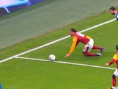 Las polémicas de la jornada 7 de la Champions League: todos los penaltis, expulsiones y jugadas controvertidas