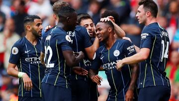 Sterling y Bernardo Silva dan su primera victoria a Guardiola