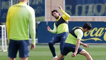 22/02/24 VILLARREAL ENTRENAMIENTO 
PAREJO Y GERARD MORENO 
 