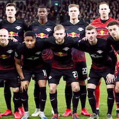 El Leipzig jugó contra el Tottenham con dos camisetas diferentes