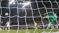 Su última foto de blanco, el penalti de San Siro