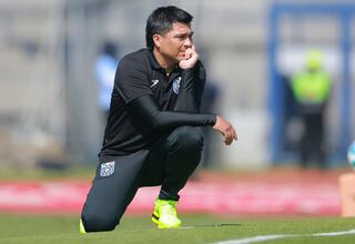 Esteban González sufre en México