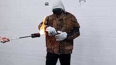 Ni de Minecraft ni de Palworld: esta armadura de piña es real y resiste el fuego