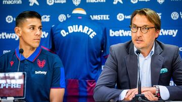 02/08/19  PRETEMPORADA LEVANTE 
 RUEDA DE PRENSA OSCAR DUARTE Y QUICO CATALAN NUEVO FICHAJE
 FOTO ENVIADA DAVID.ESTEVE.BAUS.