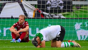 Arana, del Racing, y Van den Belt, del Castellón.