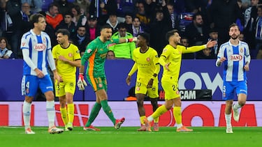 Los penaltis elevan al Girona ante un Espanyol que puede pagarlo caro