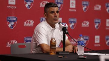 FC Dallas dio a conocer que debido a los malos resultados cosechados por el equipo, el peruano Luchi González dejó de ser el coach del equipo texano en la MLS.