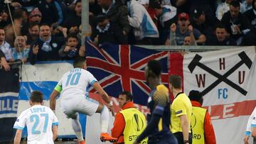 Soccer Football - Europa League Quarter Final Second Leg - Olympique de Marseille v RB Leipzig - Orange Velodrome, Marseille, France - April 12, 2018 Marseille's Dimitri Payet celebrates scoring their fourth goal REUTERS/Jean-Paul Pelissier