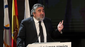 El ministro Uribes considera una "cosa desorbitada" el contrato de Messi