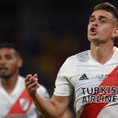 Santos Borré estaría de nuevo en la mira de la Lazio