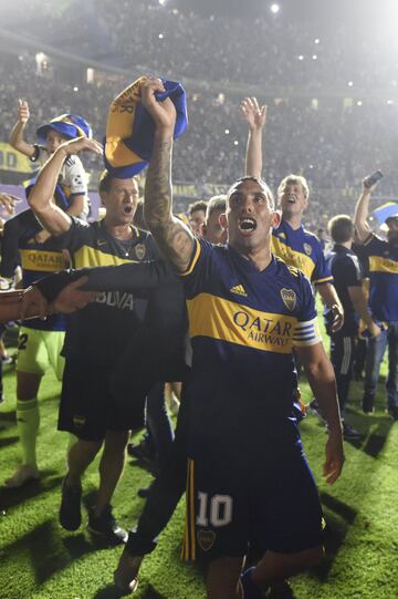 Boca es el nuevo campeón de la Superliga con un punto de diferencia sobre River Plate, equipo que empató ante Atlético Tucumán.