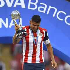 Carlos Salcido anuncia la fecha de su retiro