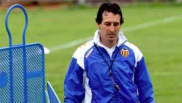 Unai Emery: "Nos preocupamos de nosotros mismos y no de las bajas del Barcelona"