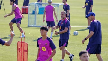 17/07/25
PRETEMPORADA
ENTRENAMIENTO FC BARCELONA
HANSI FLICK