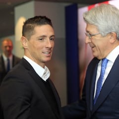 Cerezo dice que se enteró "por la radio" de la decisión de Torres